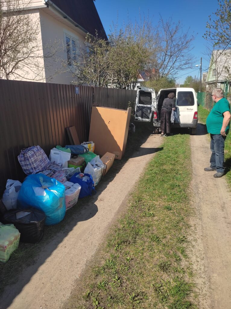Переезд на дачу из Москвы недорого минивэн. галерея фото.